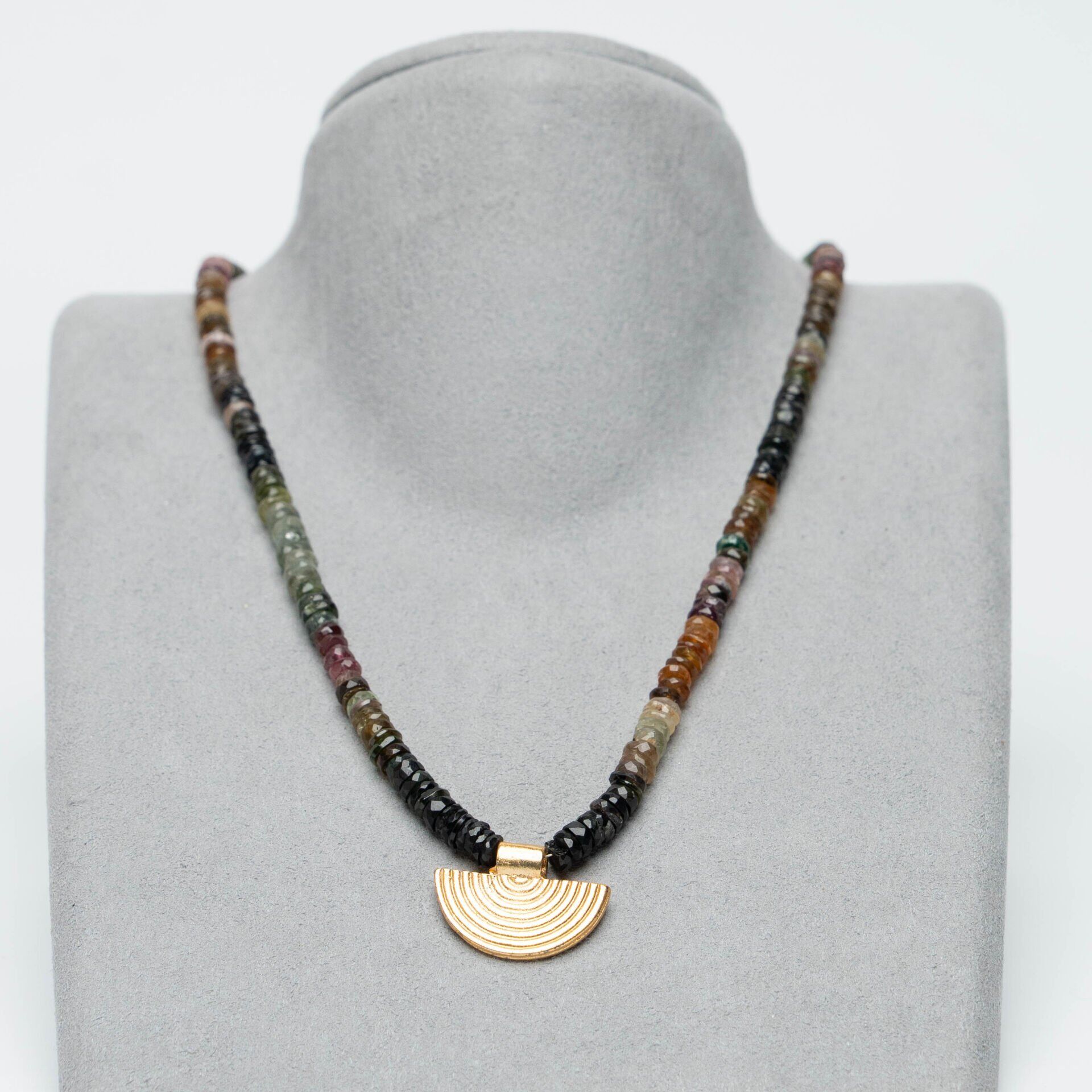 Turmalin Mücevher Kesim