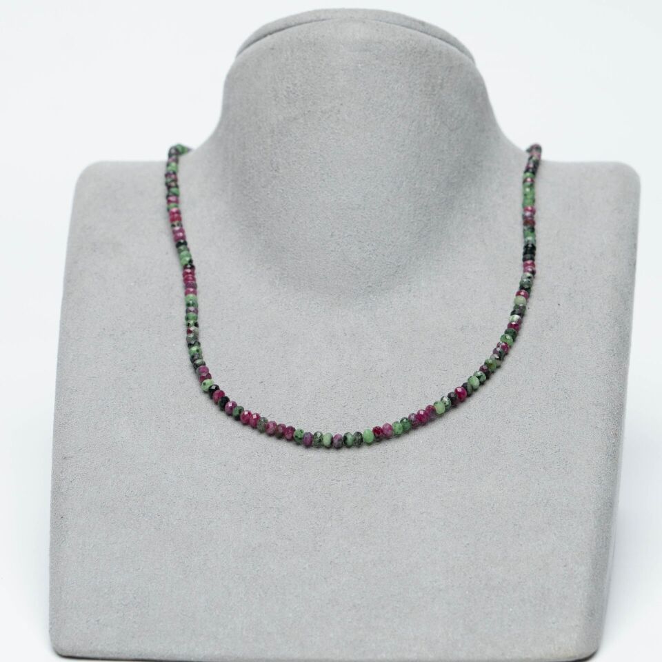 Anyolit Rubyzoit Kolye